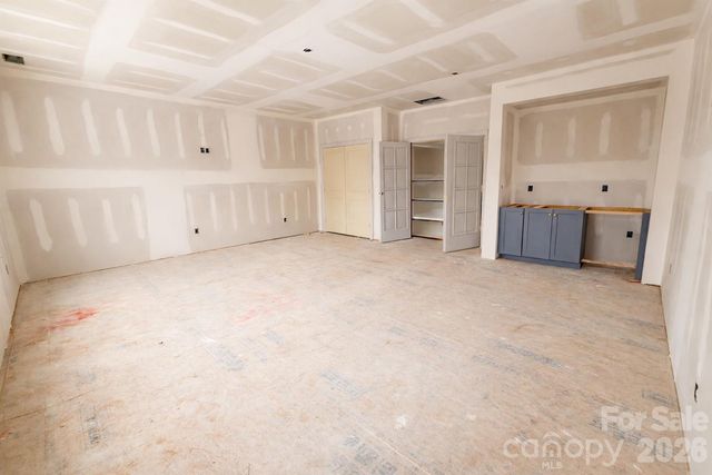 125 Randstone Court, Charlotte, NC 28211