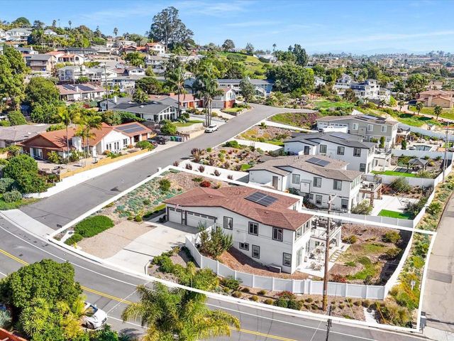 1858 Avocado Rd, Oceanside, CA 92054