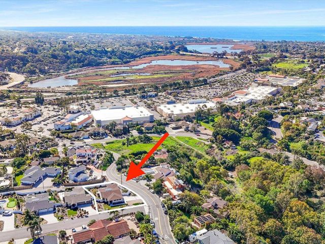 1858 Avocado Rd, Oceanside, CA 92054