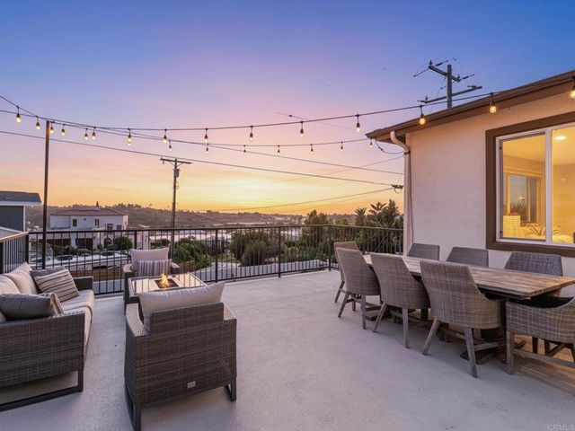 1858 Avocado Rd, Oceanside, CA 92054