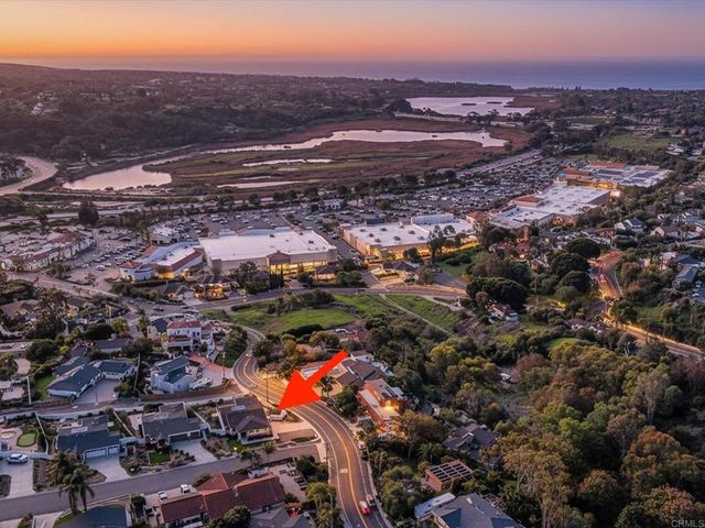 1858 Avocado Rd, Oceanside, CA 92054