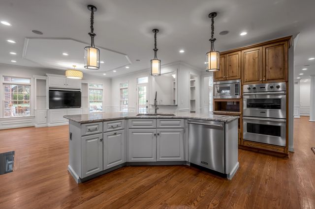 1056 High Point Drive, Nicholasville, KY 40356