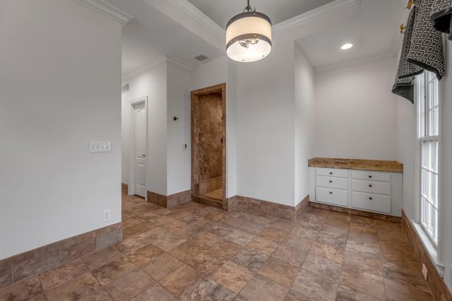 1056 High Point Drive, Nicholasville, KY 40356