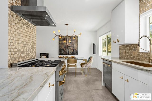 2300 S Palm Canyon Drive 31, Palm Springs, CA 92264
