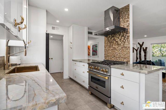 2300 S Palm Canyon Drive 31, Palm Springs, CA 92264