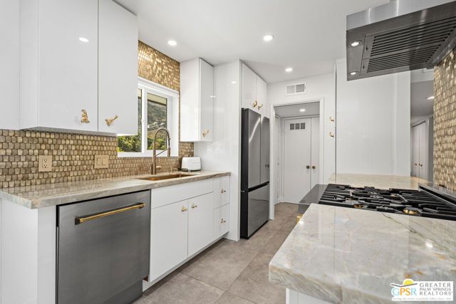 2300 S Palm Canyon Drive 31, Palm Springs, CA 92264