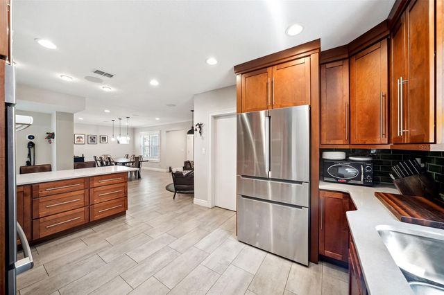 1120 43RD AVENUE N, St Petersburg, FL 33703