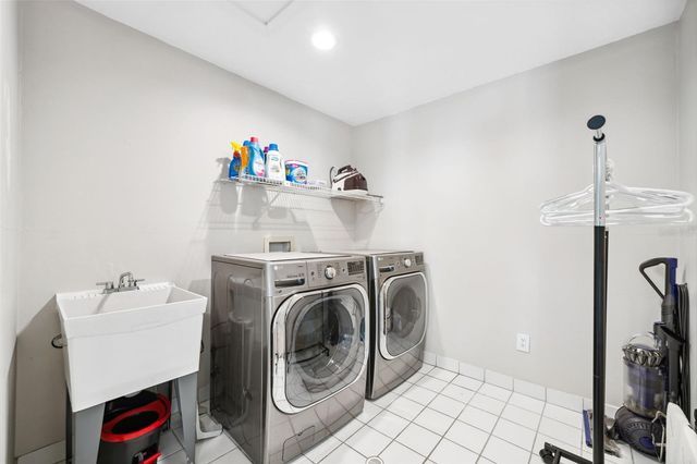 1120 43RD AVENUE N, St Petersburg, FL 33703