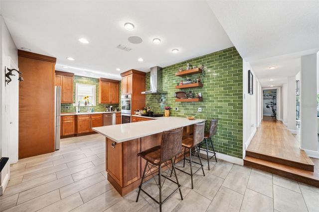 1120 43RD AVENUE N, St Petersburg, FL 33703