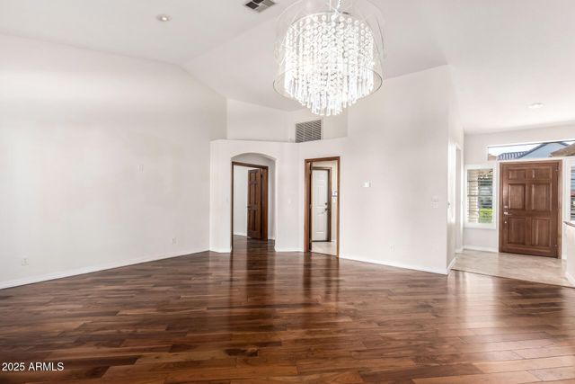 8648 S KENWOOD Lane, Tempe, AZ 85284