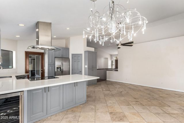 8648 S KENWOOD Lane, Tempe, AZ 85284