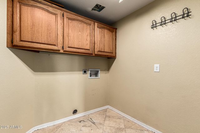 8648 S KENWOOD Lane, Tempe, AZ 85284