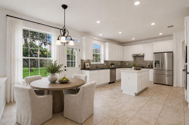 10201 Spicewood Mesa, Austin, TX 78759