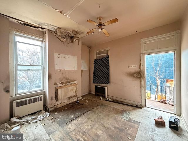 2400 E LAFAYETTE AVE, Baltimore, MD 21213