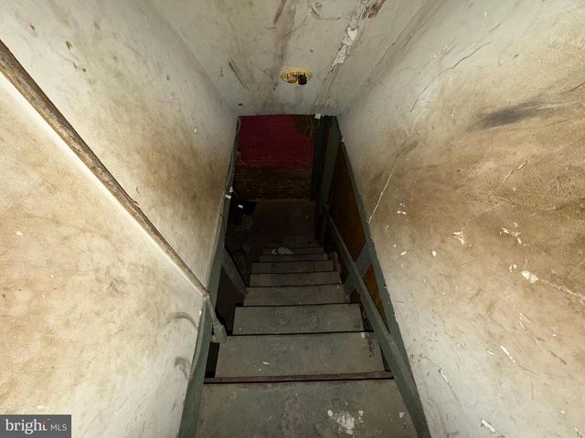 2400 E LAFAYETTE AVE, Baltimore, MD 21213