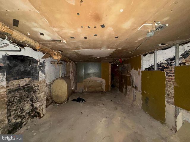 2400 E LAFAYETTE AVE, Baltimore, MD 21213