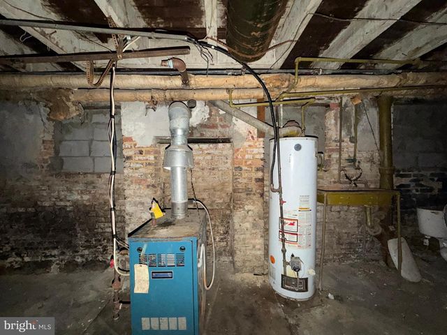 2400 E LAFAYETTE AVE, Baltimore, MD 21213