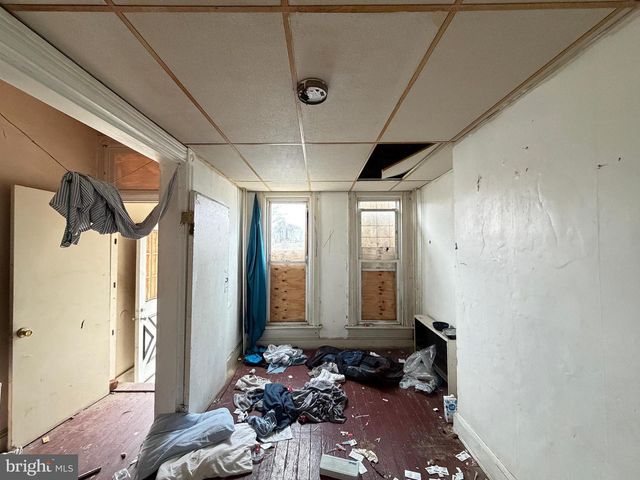 2400 E LAFAYETTE AVE, Baltimore, MD 21213