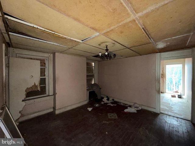 2400 E LAFAYETTE AVE, Baltimore, MD 21213