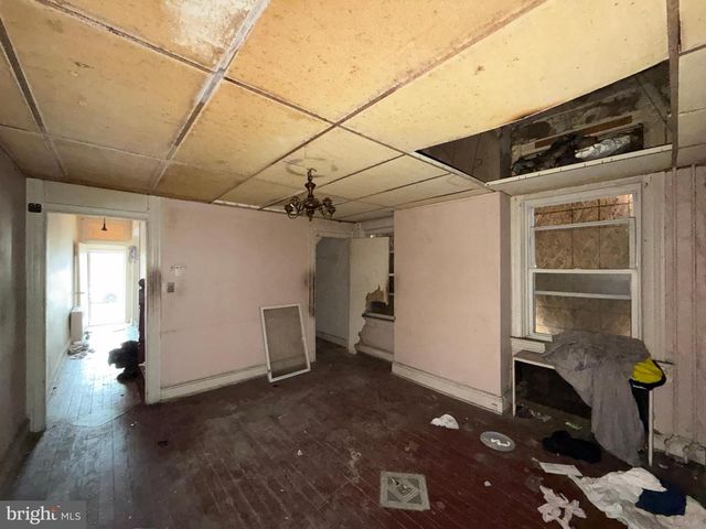 2400 E LAFAYETTE AVE, Baltimore, MD 21213