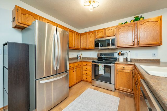 555 SE Laurel Street 2, Waukee, IA 50263