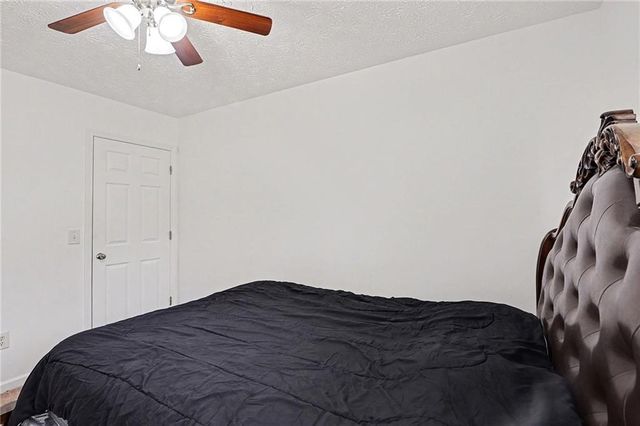 1942 Grove Way, Hampton, GA 30228