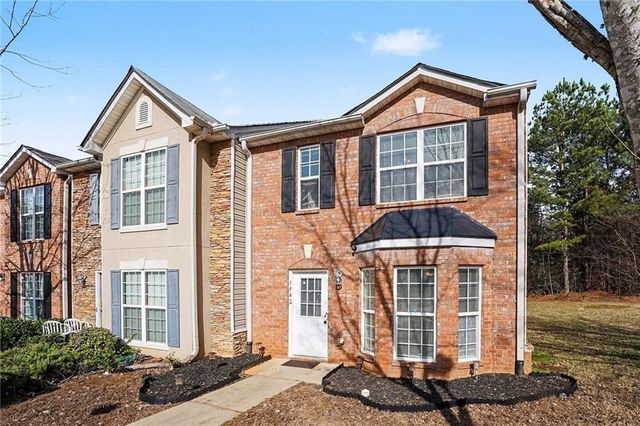 1942 Grove Way, Hampton, GA 30228