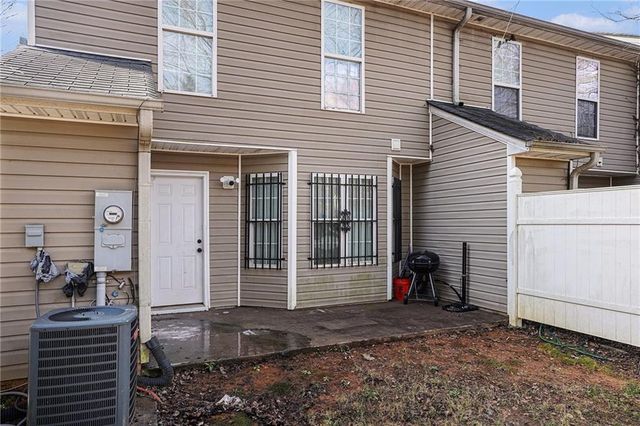 1942 Grove Way, Hampton, GA 30228