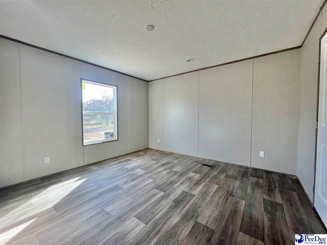 2006 Warren's Loop, Marion, SC 29571