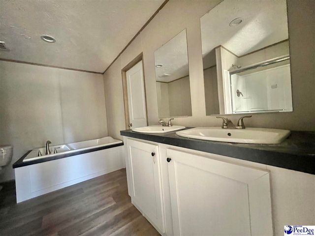 2006 Warren's Loop, Marion, SC 29571