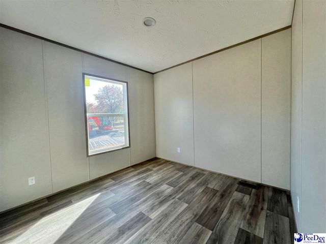 2006 Warren's Loop, Marion, SC 29571