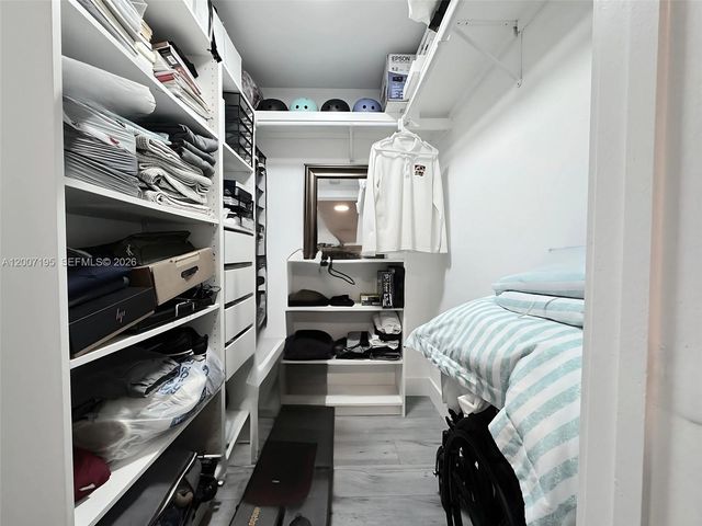 14951 Royal Oaks Ln 1708, North Miami, FL 33181