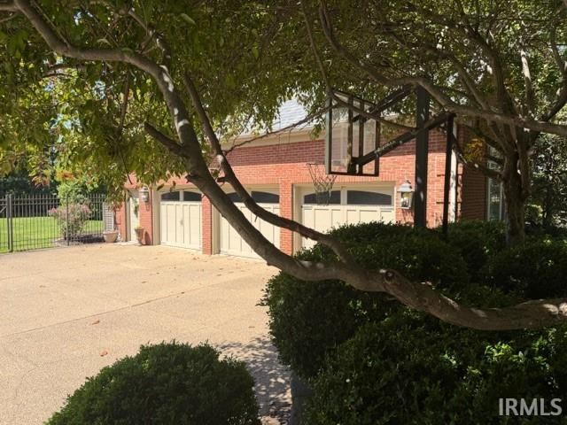 5421 Winthrop Court, Evansville, IN 47715