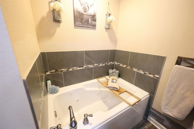 15 Daytona Drive, Cabot, AR 72023