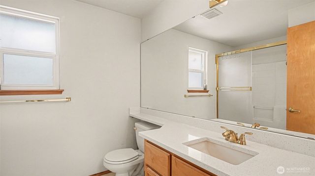 3519 48th Street Court, Gig Harbor, WA 98335