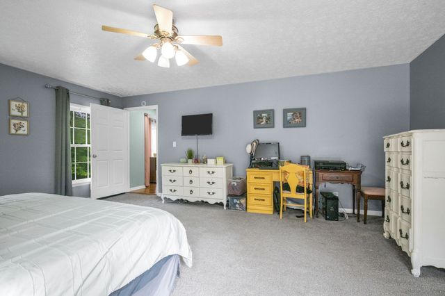 1337 Lee Brown Road, Bon Aqua, TN 37025