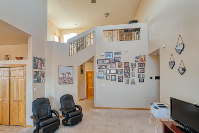 6809 CHAPINGO Road NE, Rio Rancho, NM 87144