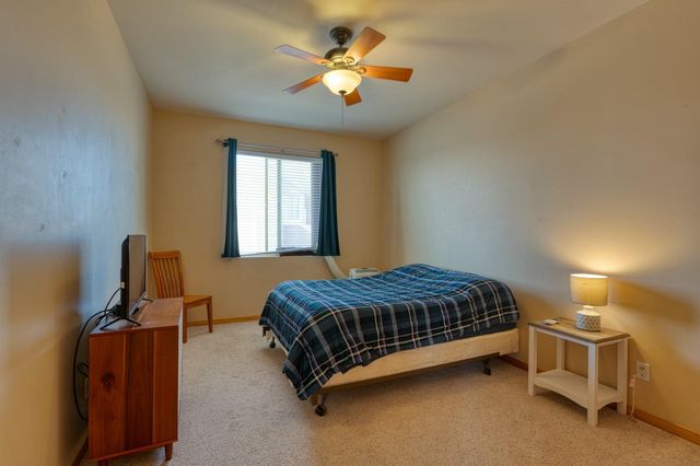 6809 CHAPINGO Road NE, Rio Rancho, NM 87144