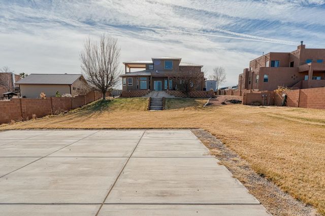 6809 CHAPINGO Road NE, Rio Rancho, NM 87144