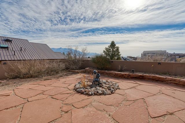 6809 CHAPINGO Road NE, Rio Rancho, NM 87144