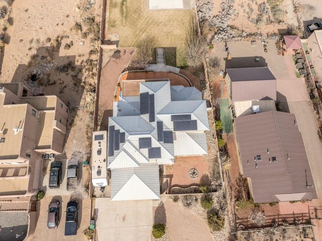 6809 CHAPINGO Road NE, Rio Rancho, NM 87144