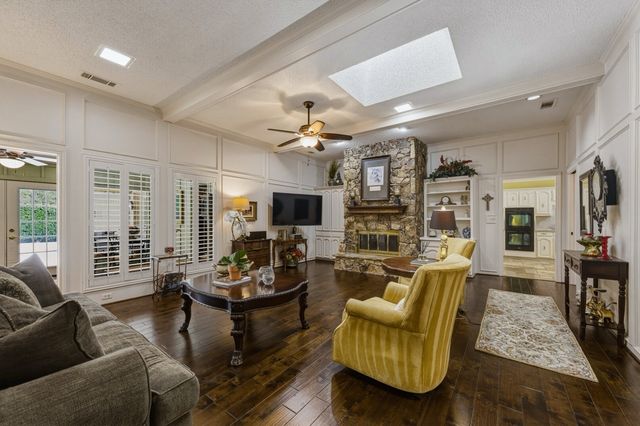6306 Oakleaf Road, Dallas, TX 75248