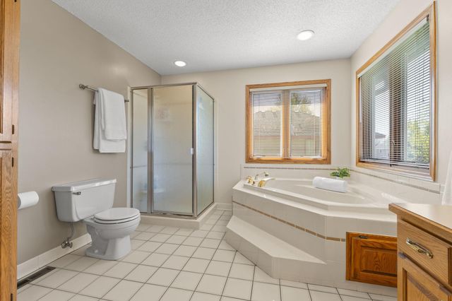 8917 Cambridge Avenue, Brooklyn Park, MN 55443