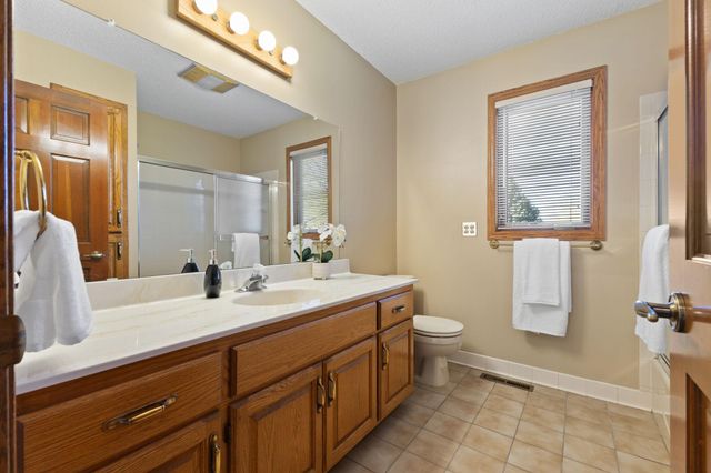 8917 Cambridge Avenue, Brooklyn Park, MN 55443
