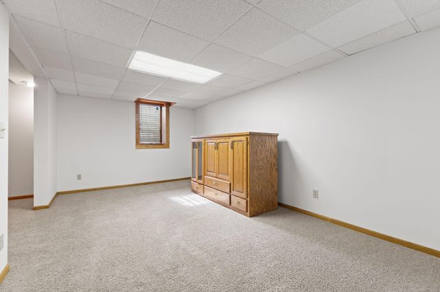 8917 Cambridge Avenue, Brooklyn Park, MN 55443