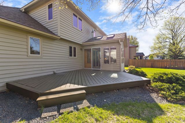 8917 Cambridge Avenue, Brooklyn Park, MN 55443