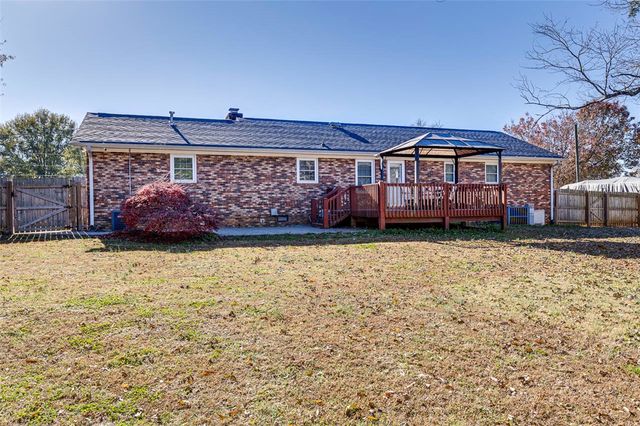 216 Hickory Drive, Easley, SC 29642