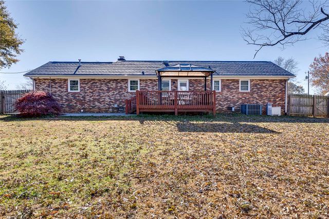 216 Hickory Drive, Easley, SC 29642