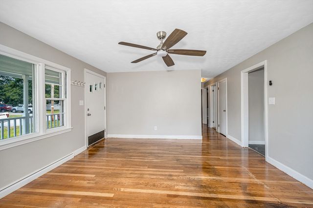 57 Glenmere St, Lowell, MA 01852