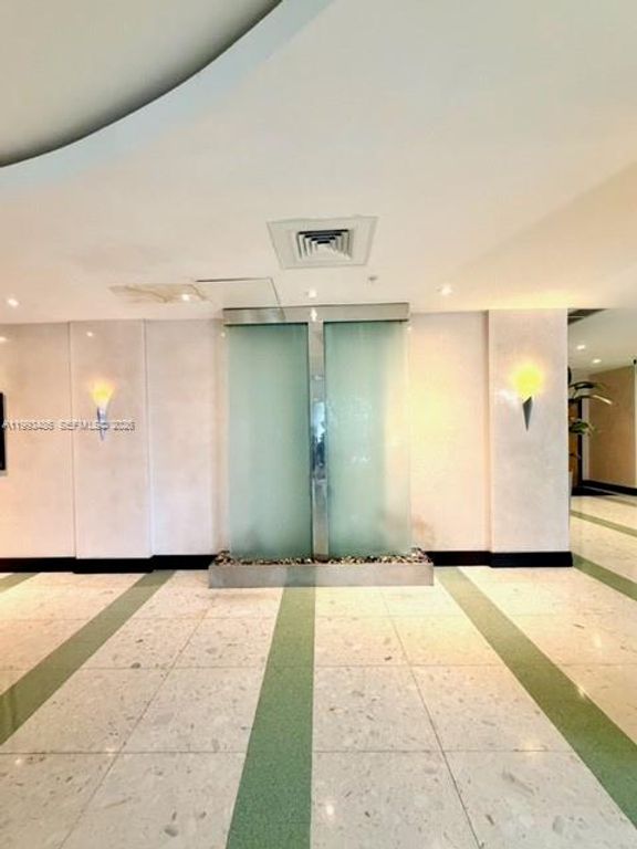 Image 25 of property listing at 3901 S Ocean Dr 7M, Hollywood, FL 33019